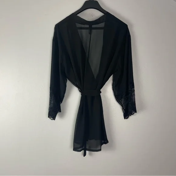 Sheer Robe - Picture 4 of 5
